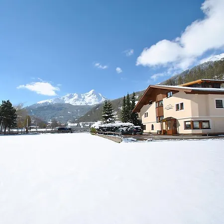 Tyrolis Appartement *